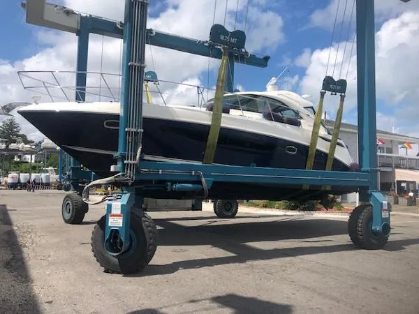 Slide: The Image of Sea Ray 410 Sundancer 2014 - 2