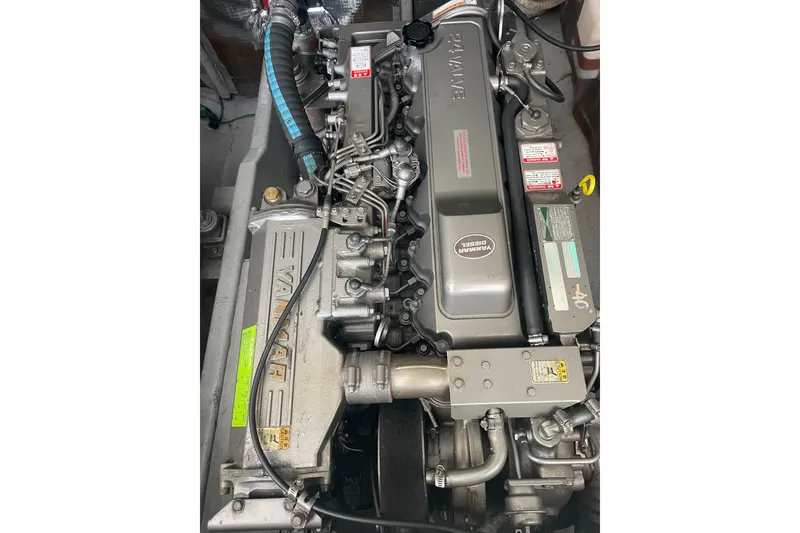 Slide: The Image of 2004 Carolina Classic 28 engine, Yanmar diesel, detailed view. - 43