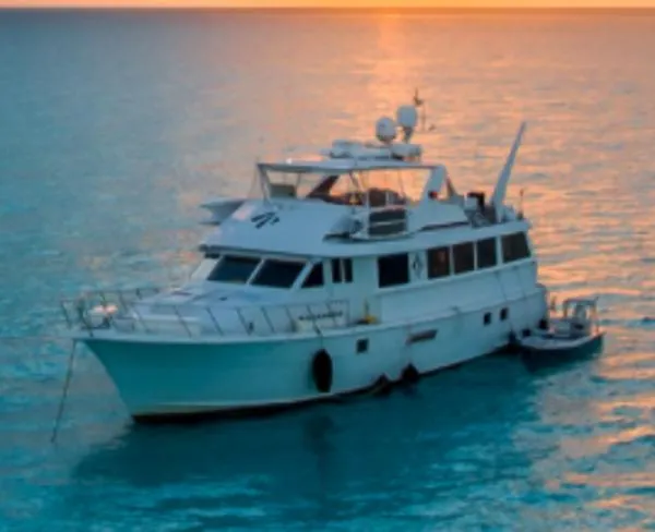 Slide: The Image of Hatteras 74' MOTORYACHT 1999 - 2