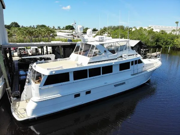 Slide: The Image of Hatteras 74' MOTORYACHT 1999 - 3