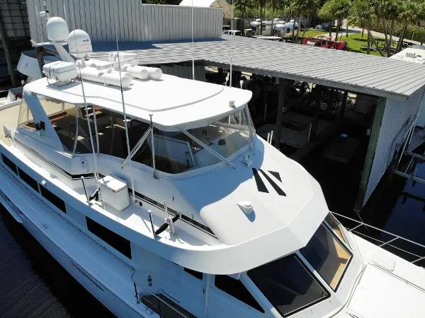 Slide: The Image of Hatteras 74' MOTORYACHT 1999 - 5