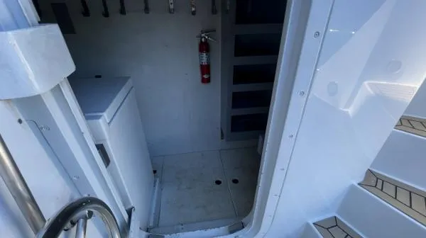Slide: The Image of Hatteras 74' MOTORYACHT 1999 - 9