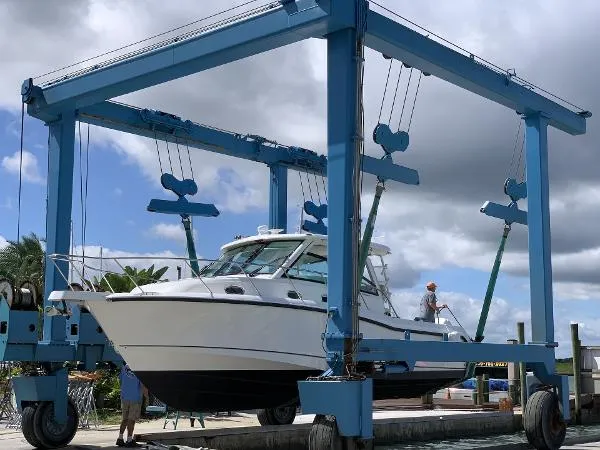 Slide: The Image of Boston Whaler 345 Conquest 2015 - 10