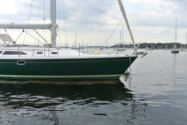 Slide: The Image of Catalina 36 MkII 2005 - 6