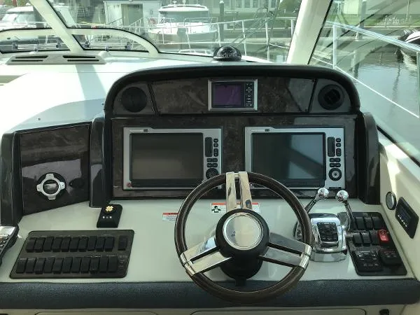 Slide: The Image of Sea Ray 50 SUNDANCER 2011 - 9