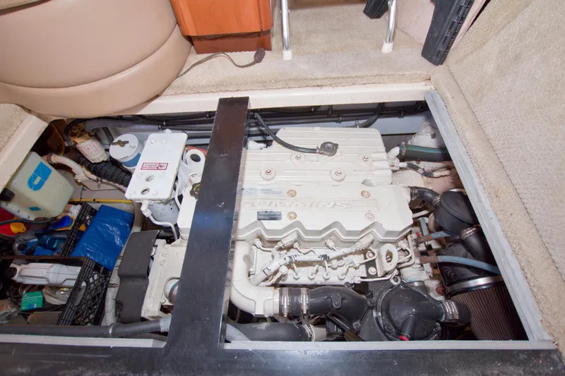 Slide: The Image of Engine compartment of a 2007 Meridian 459 Motoryacht, featuring a Cummins engine. - 84