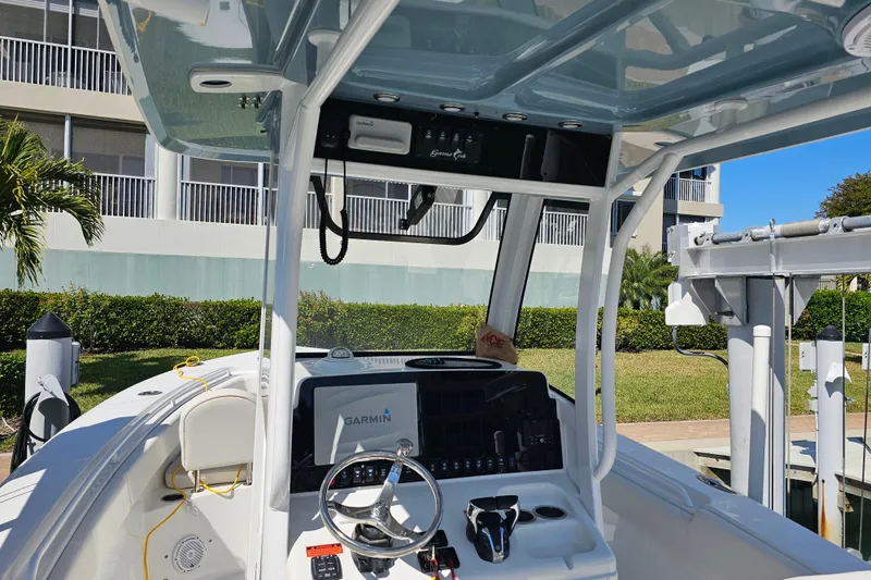 Slide: The Image of 2021 Sea Hunt Gamefish 27 boat dashboard with Garmin navigation system. - 39