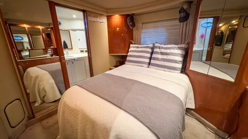 Slide: The Image of Aft Primary Stateroom - 34