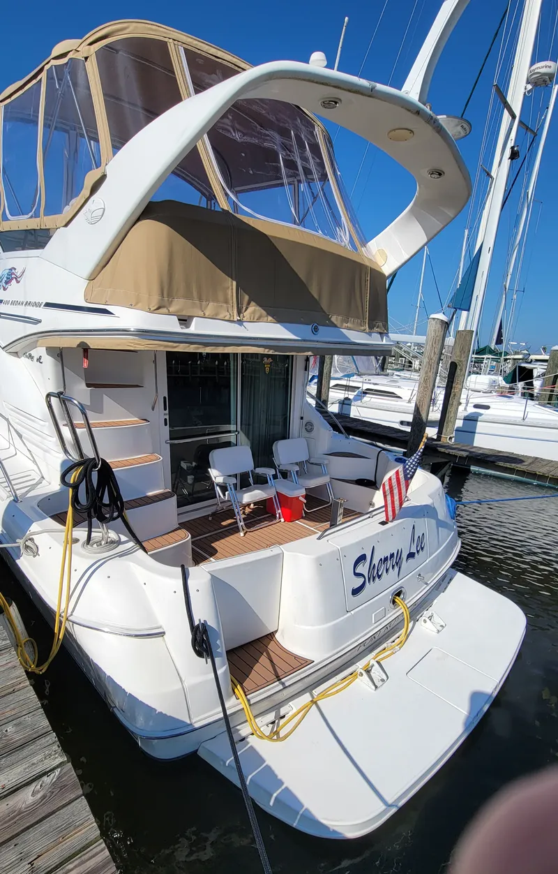 Slide: The Image of Sea Ray 400 Sedan Bridge 2000 - 2
