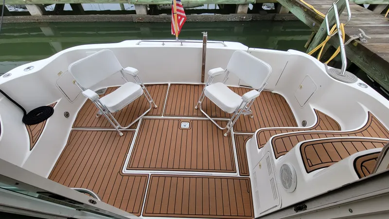 Slide: The Image of Sea Ray 400 Sedan Bridge 2000 - 3