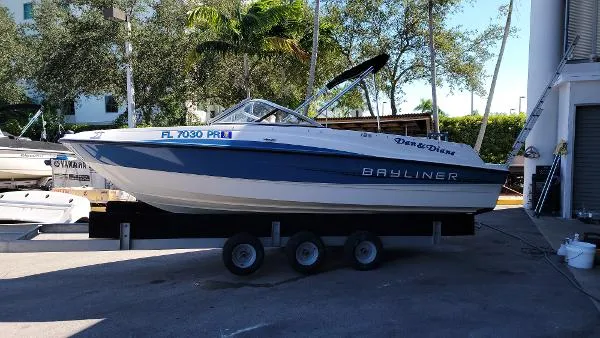 Slide: The Image of Bayliner 185BR 2013 - 0