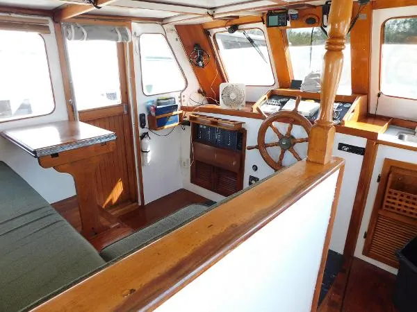 Slide: The Image of Ta Chiao Bluewater Pilothouse Trawler 1979 - 9