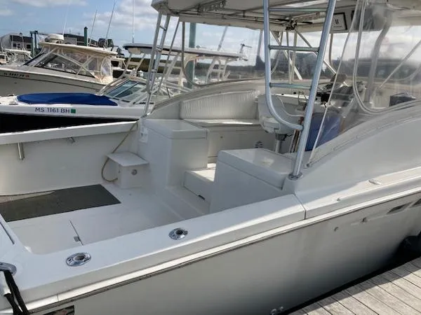 Slide: The Image of Luhrs 290 OPEN 2000 - 3