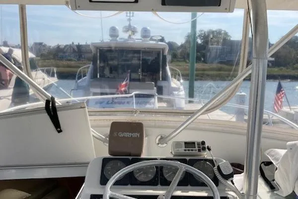 Slide: The Image of Luhrs 290 OPEN 2000 - 6