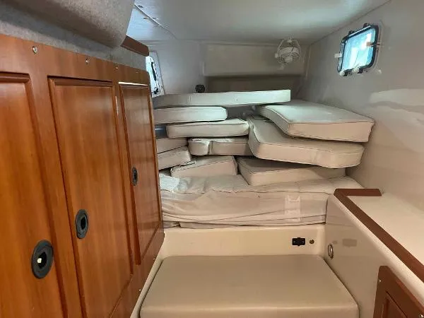 Slide: The Image of PDQ 34 Power Catamaran 2005 - 5