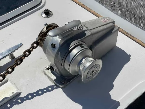 Slide: The Image of PDQ 34 Power Catamaran 2005 - 8