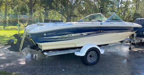 Slide: The Image of Sea Ray 185 Sport 2004 - 5