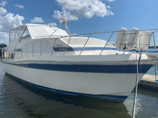 Slide: The Image of Chris-Craft 381 Catalina 1984 - 0