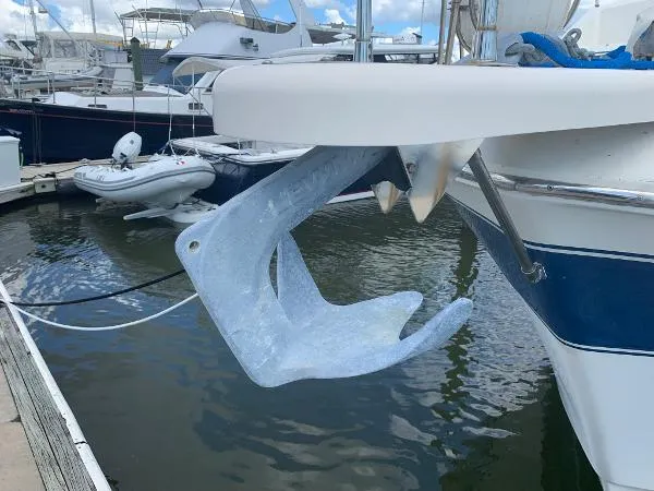 Slide: The Image of Chris-Craft 381 Catalina 1984 - 8