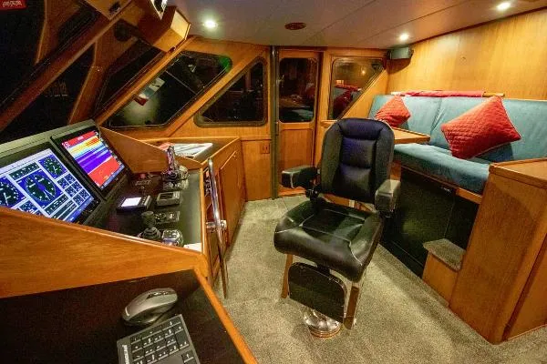 Slide: The Image of Nordlund Raised Pilothouse 1985 - 7