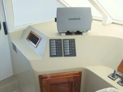Slide: The Image of Sandpiper 53 VANDERBUILT ENCLOSED FLYBRIDGE PILOTHOUSE VOYAGER 2008 - 11