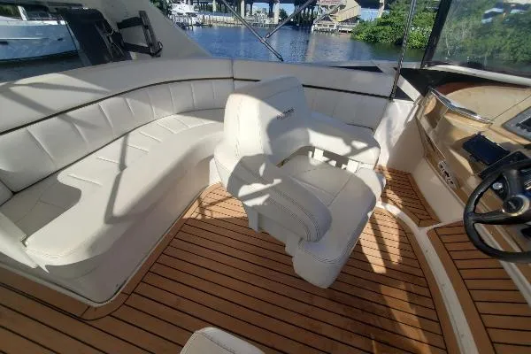 Slide: The Image of Carver Yachts 396 Aft Cabin 2001 - 4
