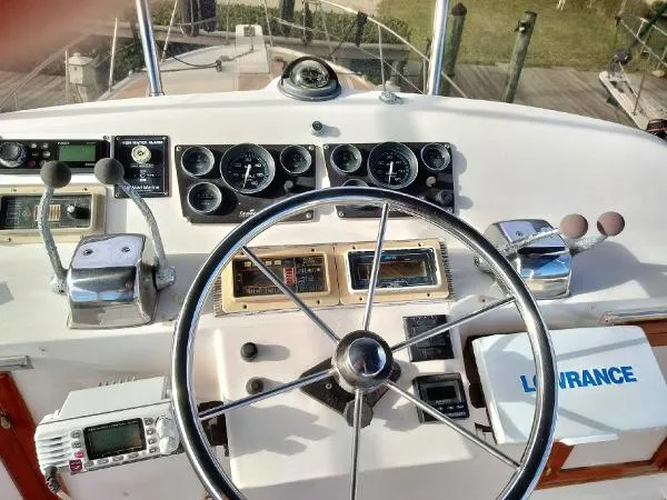 Slide: The Image of Heritage East Sundeck Trawler 1989 - 10