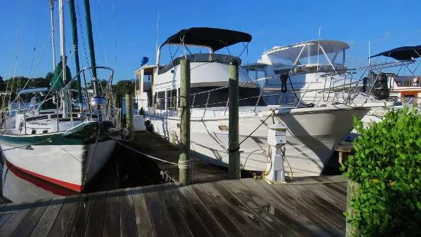 Slide: The Image of Heritage East Sundeck Trawler 1989 - 3