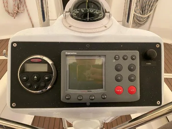 Slide: The Image of Hunter 38 2007 - 7