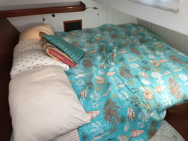 Slide: The Image of Beneteau 393 2002 - 11