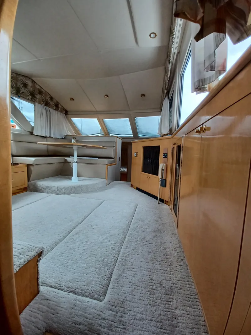 Slide: The Image of Jefferson 4300 International 2000 - 6