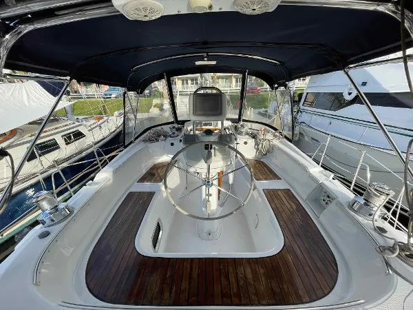 Slide: The Image of Hunter 50 Center Cockpit 2009 - 10