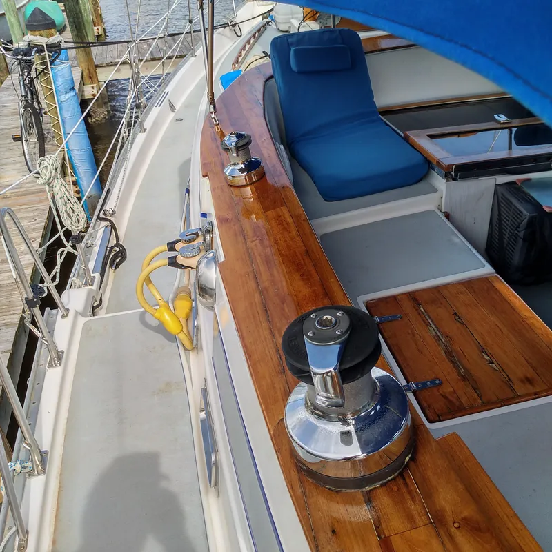 Slide: The Image of Antigua Center Cockpit 1987 - 2