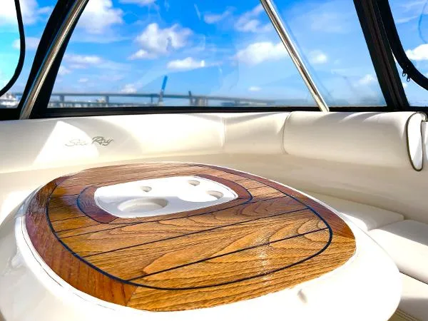 Slide: The Image of Sea Ray 580 Sedan Bridge 2006 - 10