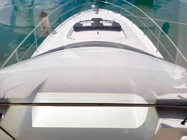 Slide: The Image of Sea Ray 580 Sedan Bridge 2006 - 3