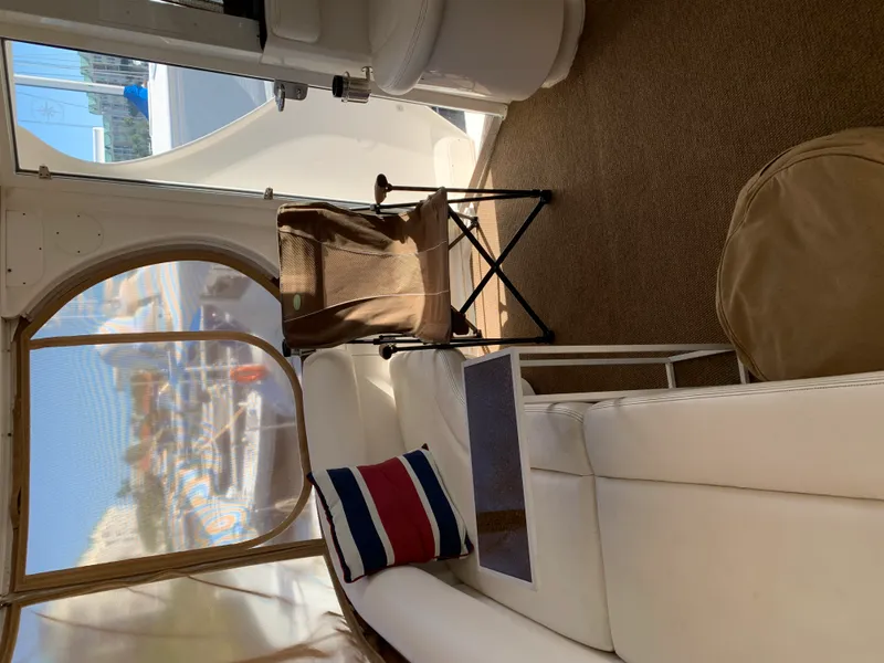 Slide: The Image of Sea Ray 40 Motor Yacht 2006 - 6