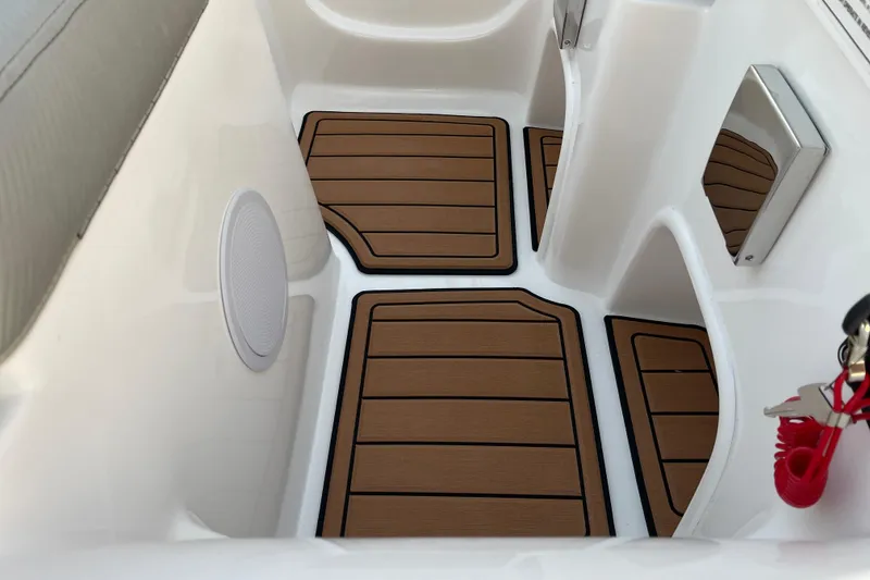 Slide: The Image of Fusion 6.5 Flush w/ Fusion Black Box Installed $1000 - 16