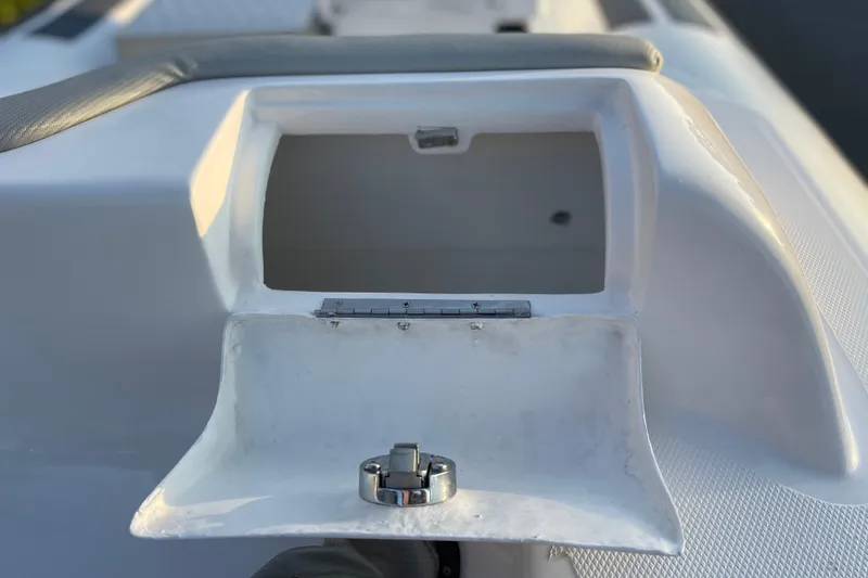 Slide: The Image of Glove box - 6