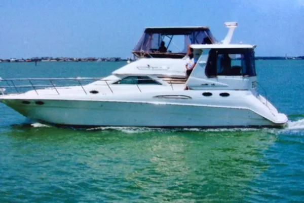 Slide: The Image of Sea Ray Aft Cabin 1997 - 1