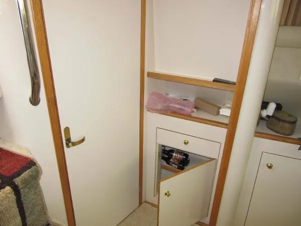 Slide: The Image of Sea Ray Aft Cabin 1997 - 11