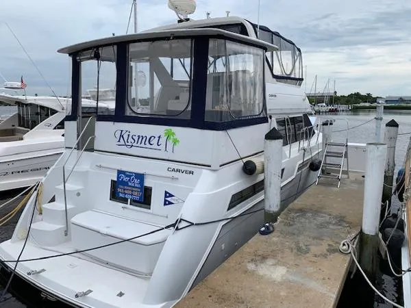 Slide: The Image of Carver Yachts 405 Aft Cabin 1998 - 1