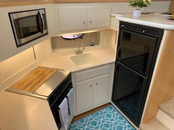 Slide: The Image of Carver Yachts 405 Aft Cabin 1998 - 11