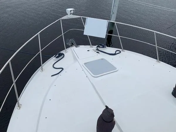 Slide: The Image of Carver Yachts 405 Aft Cabin 1998 - 3