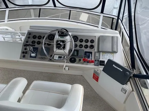 Slide: The Image of Carver Yachts 405 Aft Cabin 1998 - 6