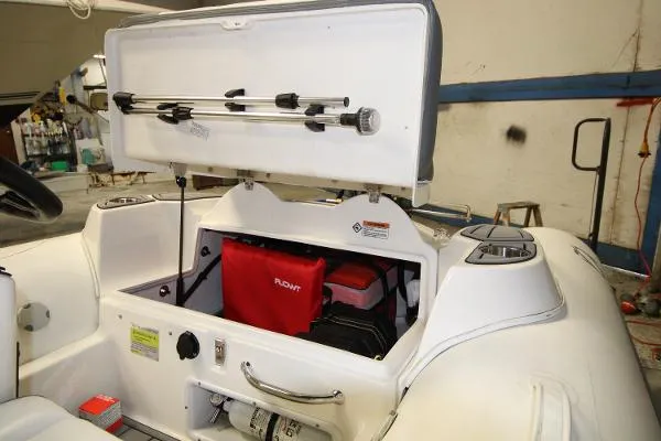 Slide: The Image of Zodiac Yachtline 360DL NEO 2021 - 5