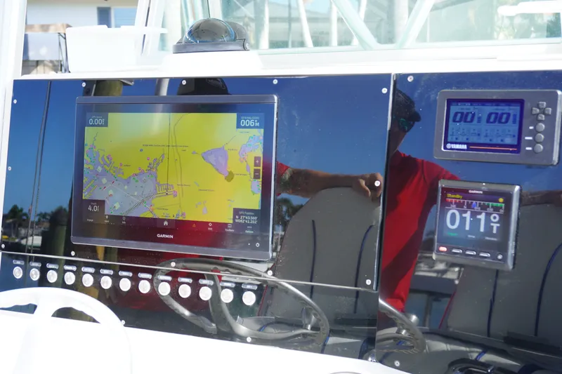 Slide: The Image of Navigation system on a 2005 Regulator 32 boat. - 47