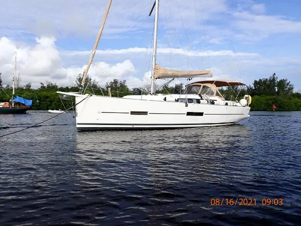 Slide: The Image of Dufour 382 Grand Large 2017 - 2