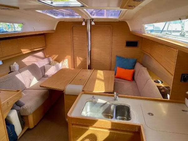 Slide: The Image of Dufour 382 Grand Large 2017 - 5