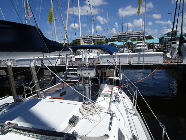 Slide: The Image of Catalina 36 MkII 1994 - 3