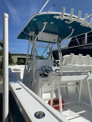 Slide: The Image of Regulator Marine 26 Forward Seating 2004 - 5
